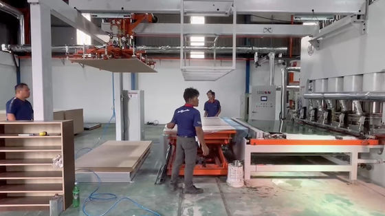 কেনা মেলামাইন আসবাবপত্র বোর্ড লেমিনেটেড এমডিএফ এইচডিএফ পিবি হট প্রেস লেমিনেটিং মেশিন 15 কেডব্লিউ online manufacture